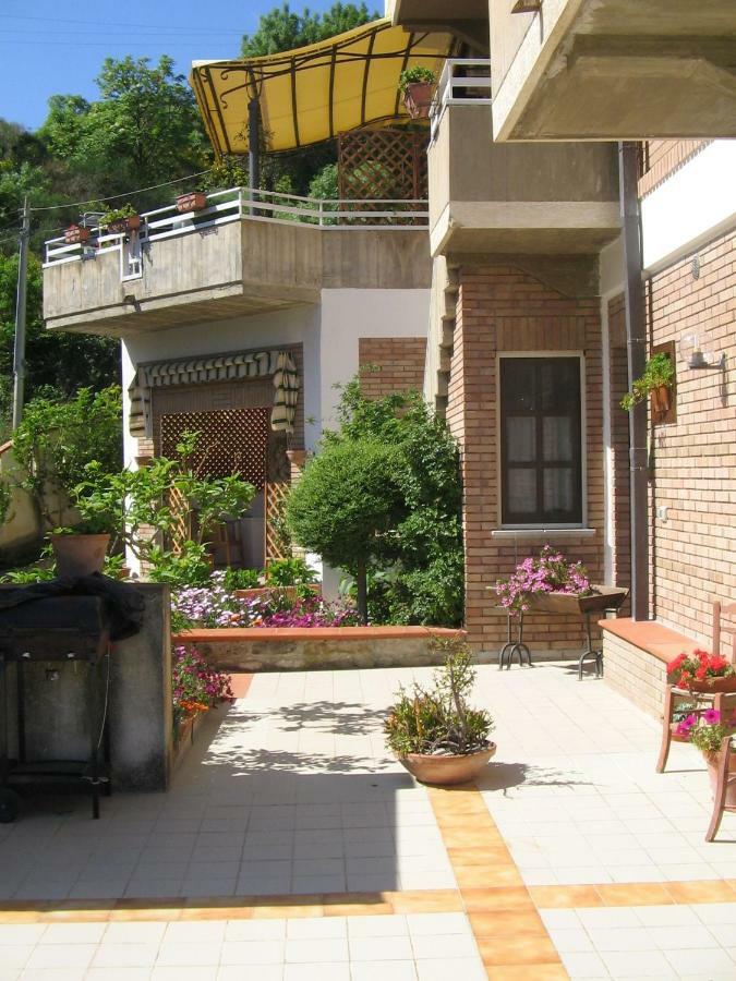 B&B Villa Letizia Castelbuono  Exterior foto